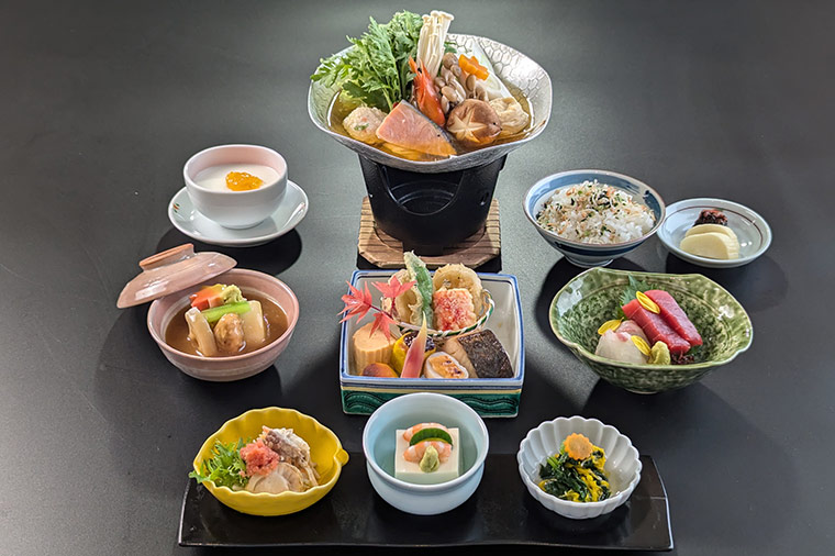 迎賓館赤坂離宮 本館内部見学と大志満の季節御膳