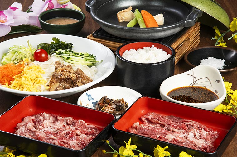 山梨さくらんぼ狩りと日本三大和牛松阪・近江・米沢食べ比べ＆フルーツ温泉ぷくぷく