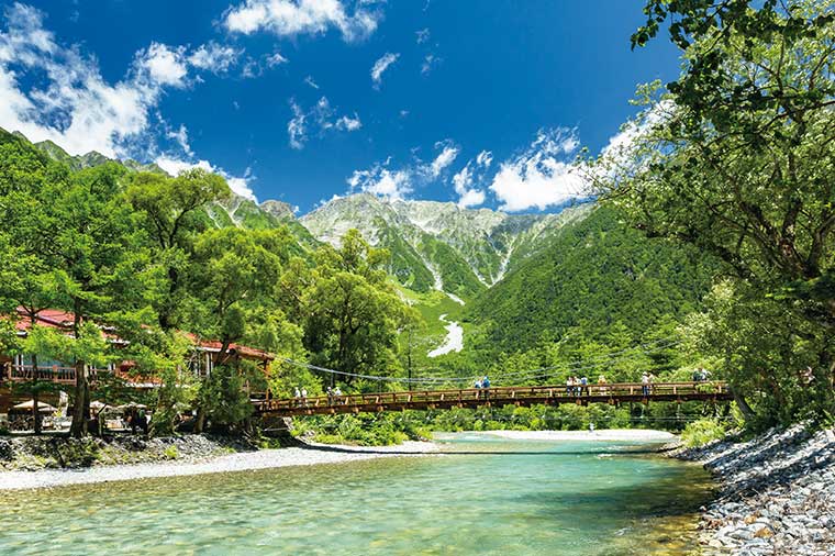 新緑の上高地たっぷり満喫と国宝松本城