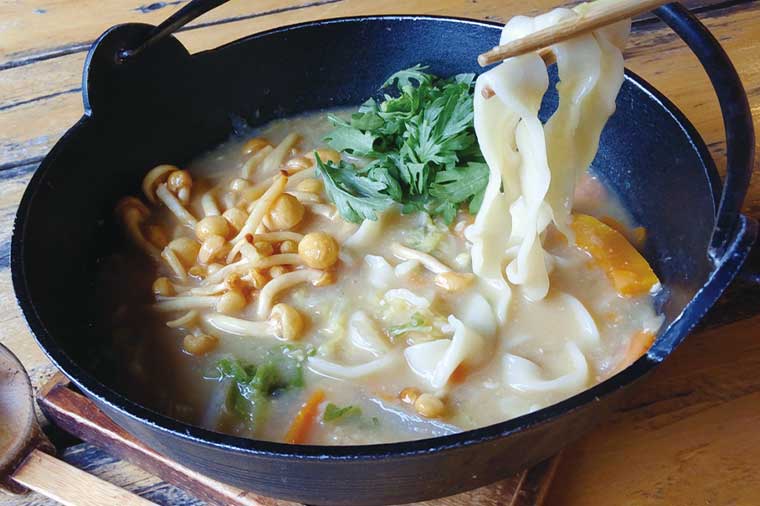 山梨名物かぼちゃほうとう＆さくらんぼ狩りと河口湖遊覧船
