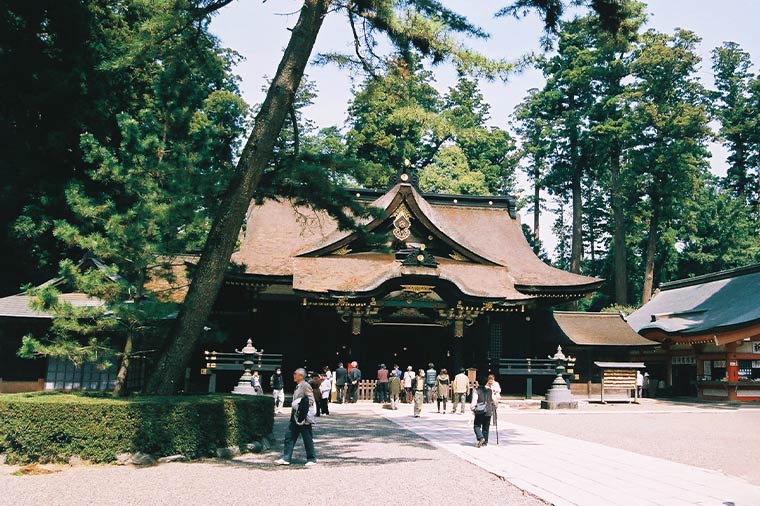 香取・鹿島・息栖東国三社巡りと成田山新勝寺“鰻重弁当”