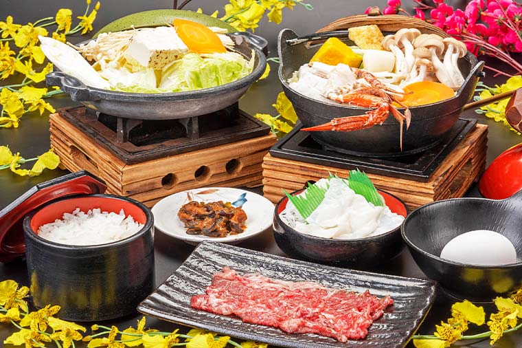 山梨満喫♪いちご狩り食べ放題とカニ入りほうとう＆近江牛すき焼き