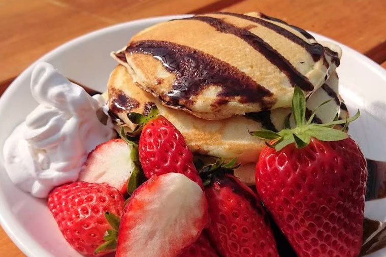 山梨お土産どっさり旅！お米×苺×桔梗信玄餅といちごザンマイ食べ放題