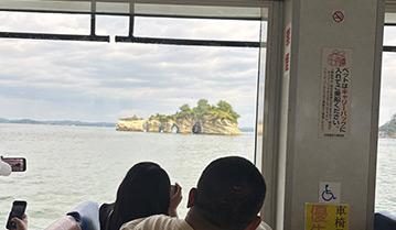 松島島めぐり観光船//