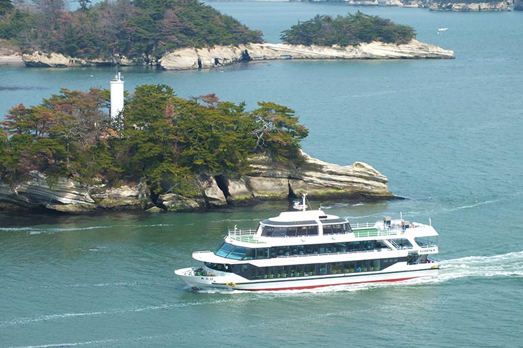 みちのくグルメどーんと食べ放題♪作並温泉と日本三景松島＆春の花咲くみちのく杜の湖畔公園
