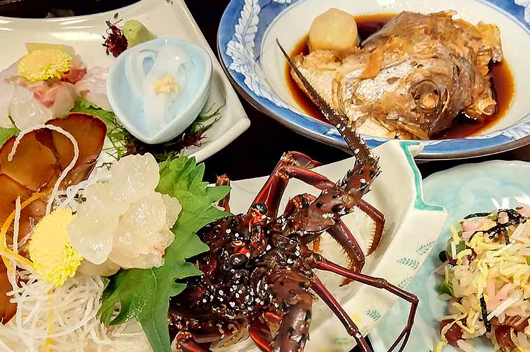 わかさ温泉・夕食（伊勢海老）