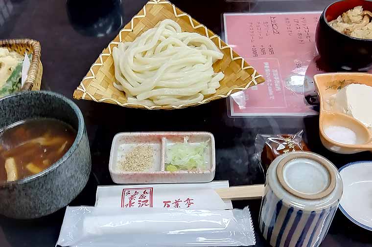 うどん茶屋　水沢うどん万葉亭