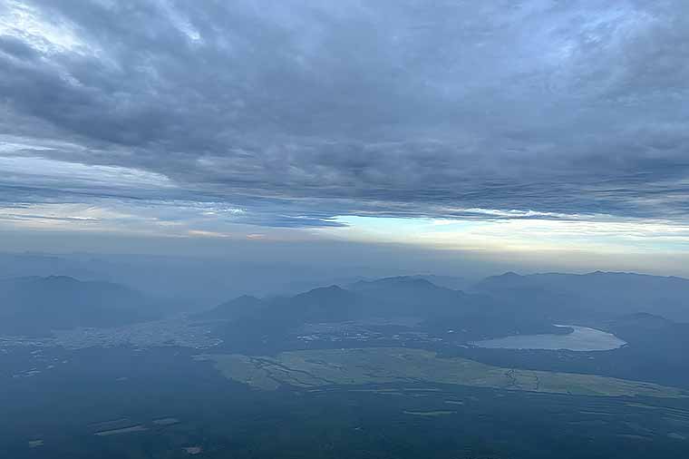 富士登山・山小屋からの景色