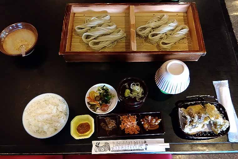 魚野の里・へぎ蕎麦