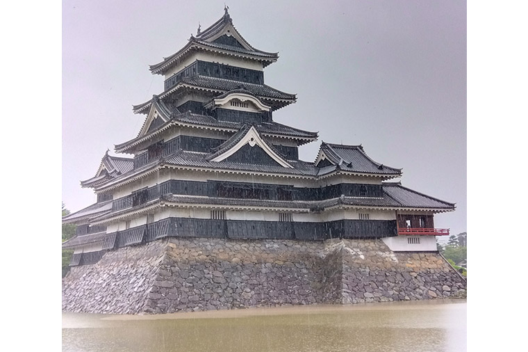 松本城