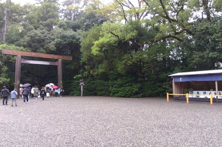 伊勢神宮・内宮鳥居