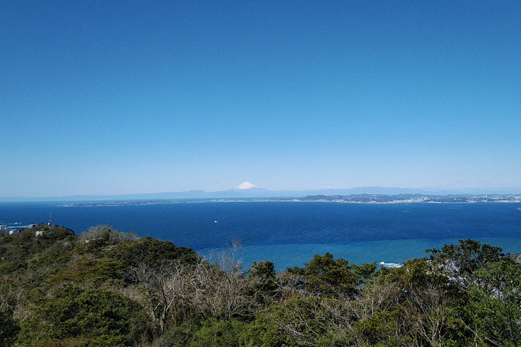 鋸山・地獄のぞきからの景色