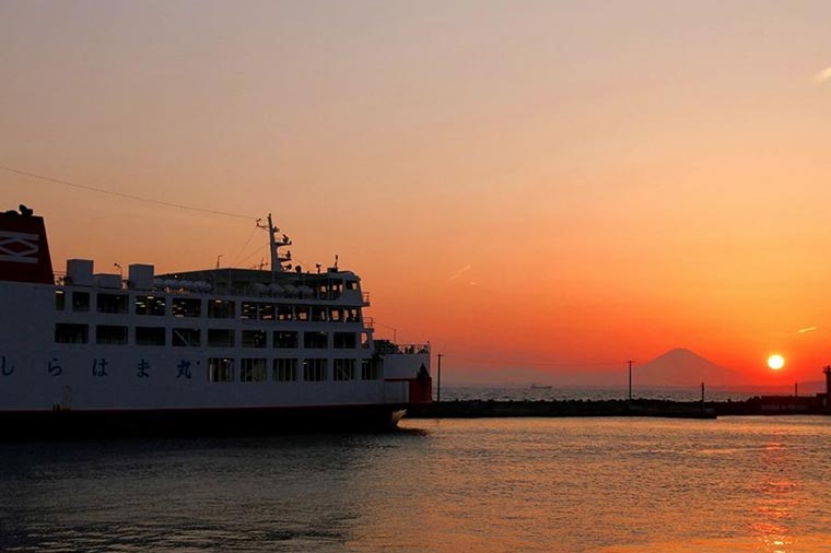 東京湾フェリー夕焼け