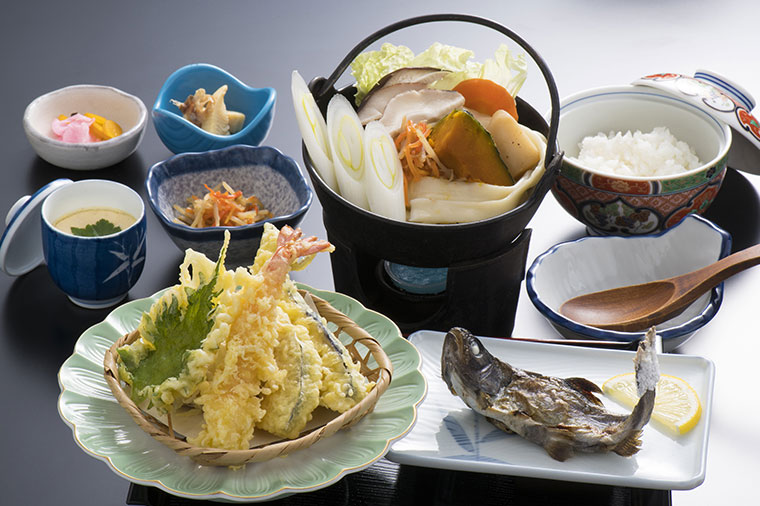 影絵の森美術館ほうとう