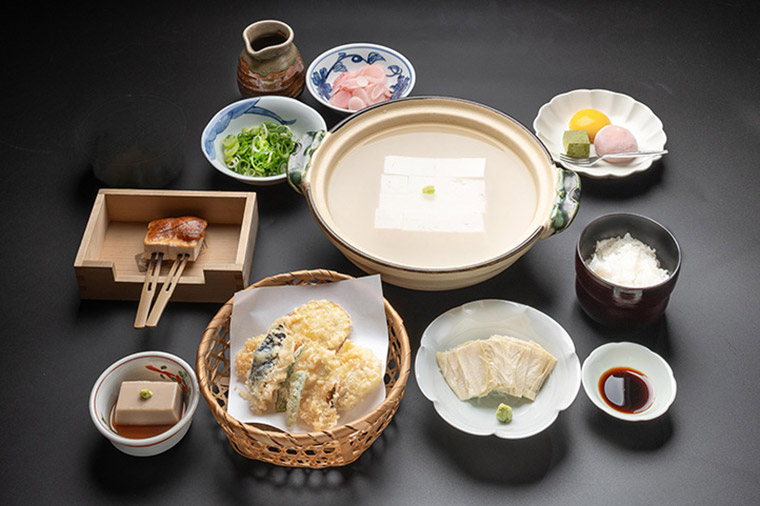 祇園円山 かがり火・湯豆腐