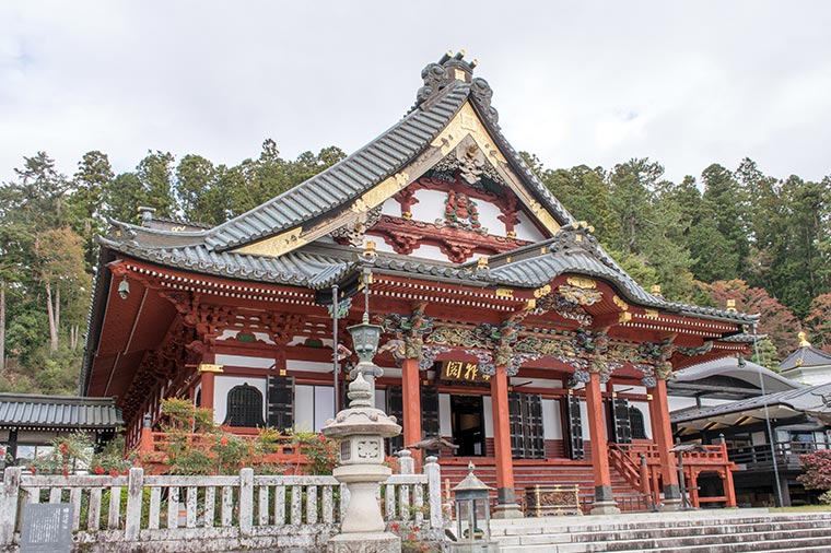 延山久遠寺・祖師堂