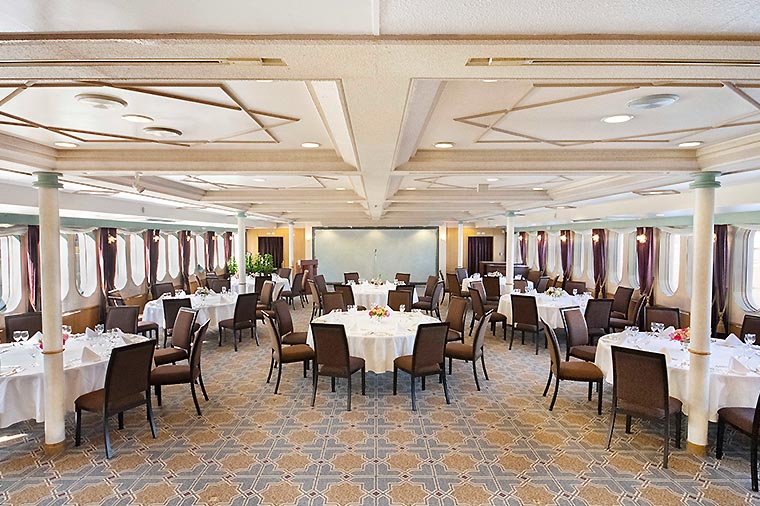 東京湾クルーズダイニング