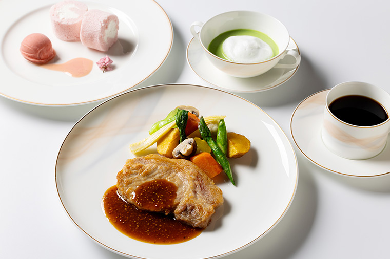 オークラ東京昼食