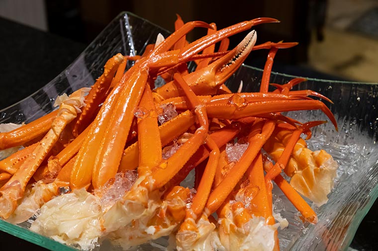 ホテルタングラム斑尾・カニ付バイキング