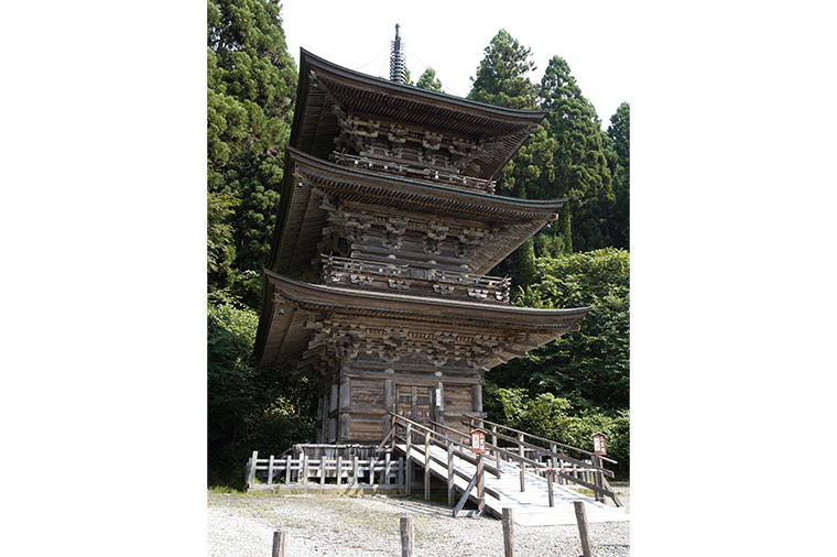 慈恩寺・三重塔