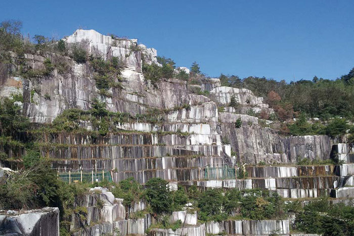 石切山脈