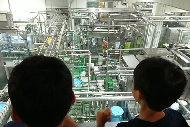 酪農王国オラッチェ・牛乳工場見学