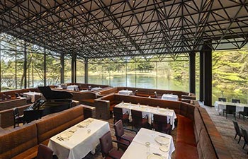 ザ・プリンス軽井沢店内