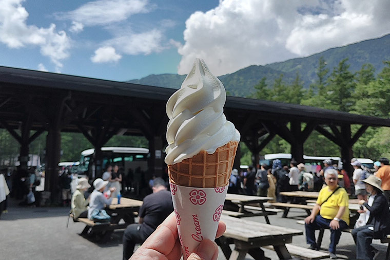 上高地・ソフトクリーム