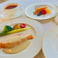 東京湾クルーズ・洋食