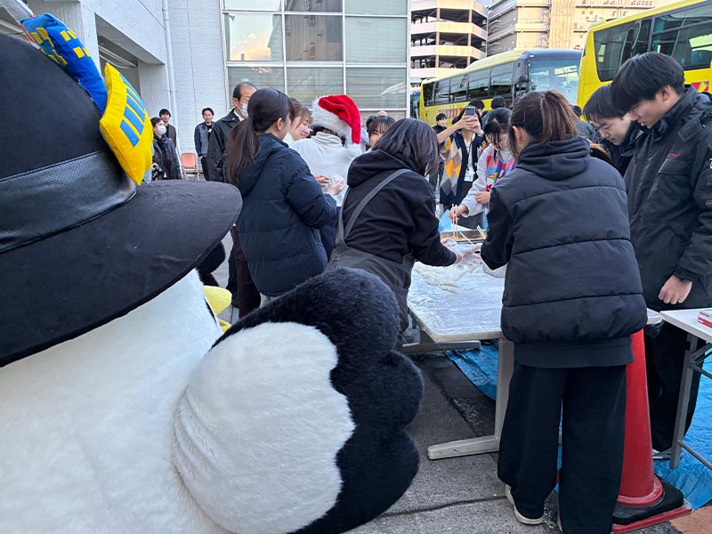 しゃぽぽ餅つき応援