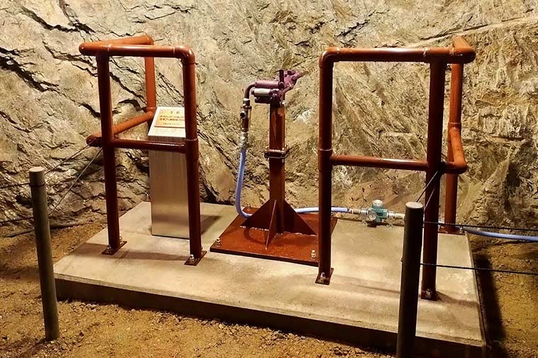 削岩機体験機