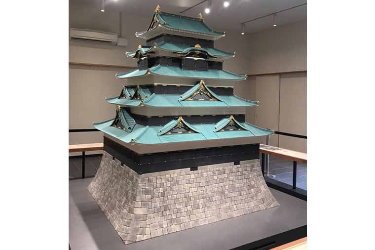 皇居東御苑・江戸城天守閣復元模型