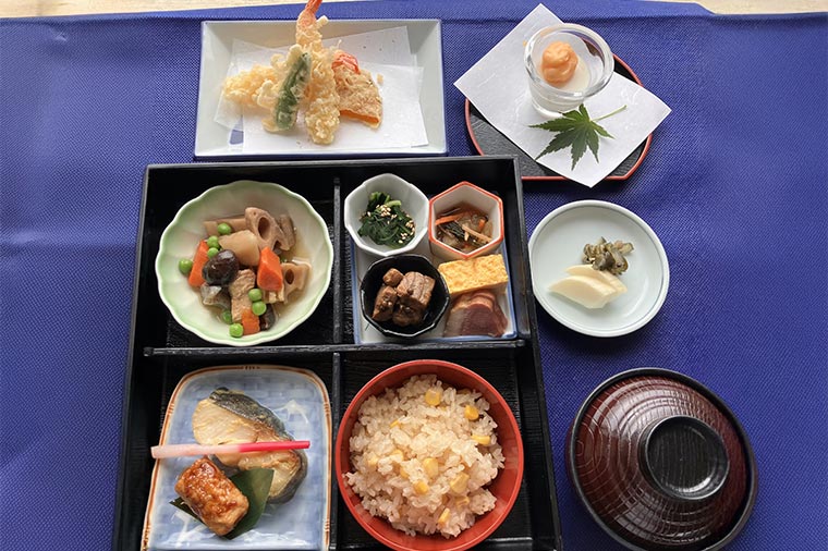 5月から品川プリンスホテル「味街道-五十三次」はとバス限定季節弁当