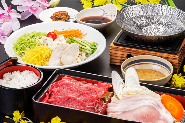 信玄館・名物サラダおざらと甲州2大ブランド肉しゃぶしゃぶ
