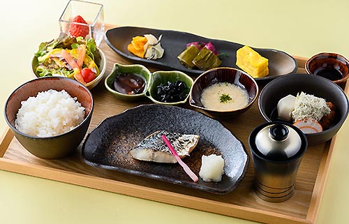 和食の朝食