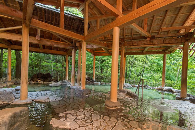 老神温泉湯元華亭・露天風呂