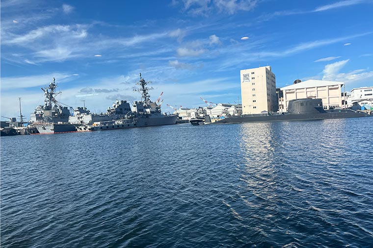 「YOKOSUKA軍港めぐり」
