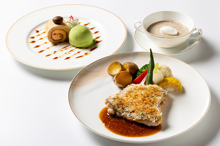 ホテルオークラ東京「オーキッド」/はとバスオリジナルのランチ